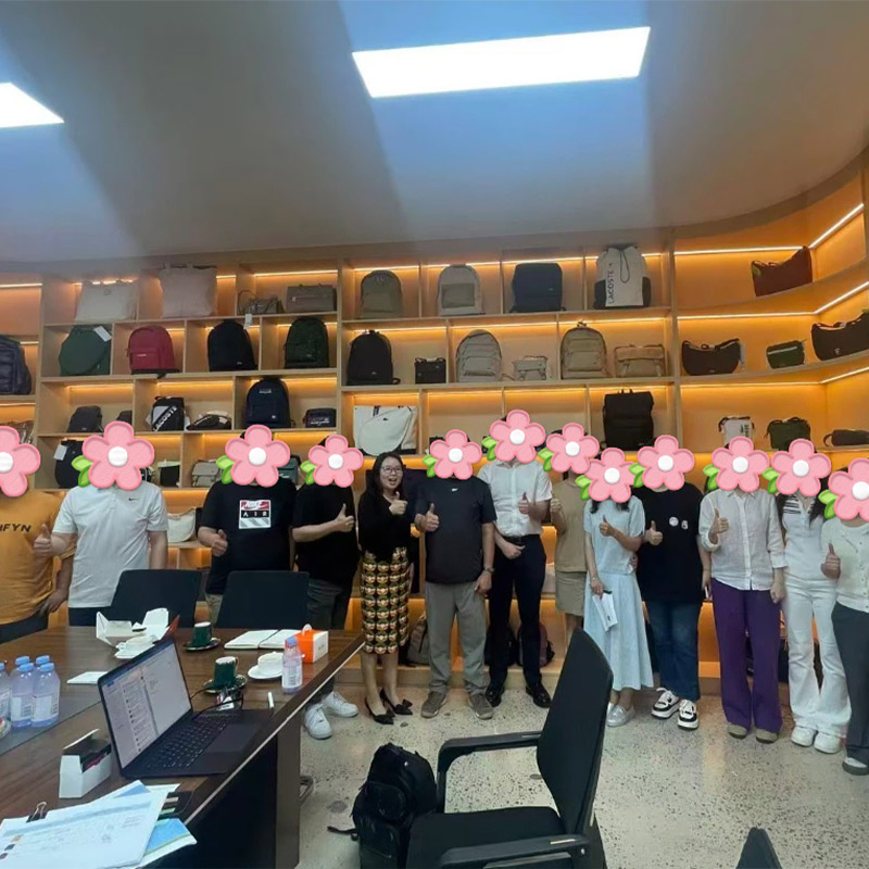 Компания SYNBERRY приняла делегацию от культового американского бренда и заключила стратегическое партнерство.